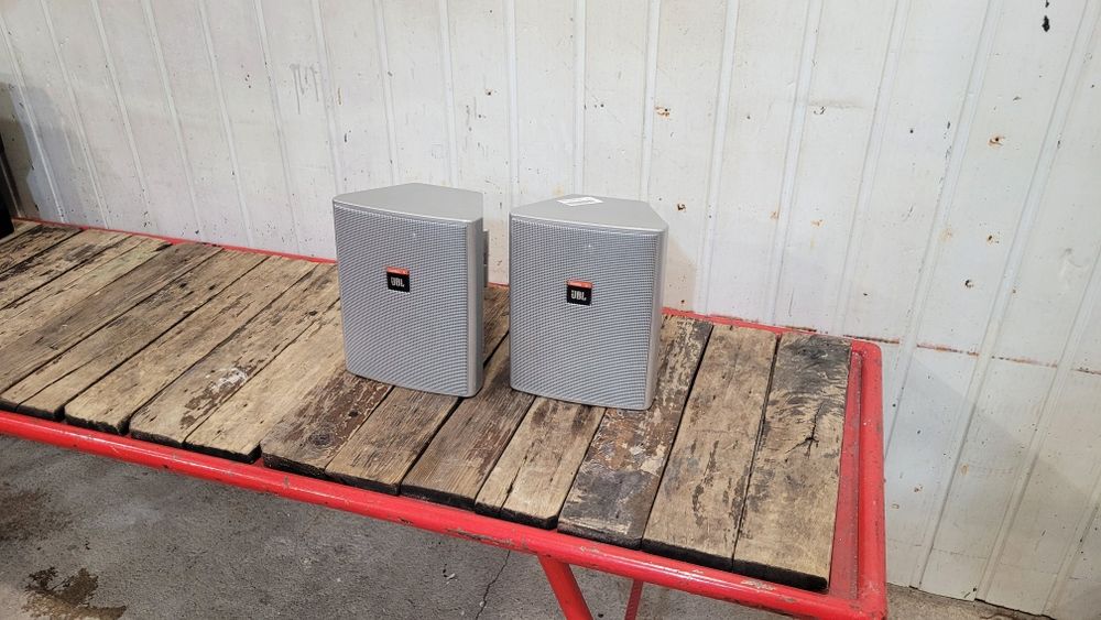 Профессиональные колоноки JBL