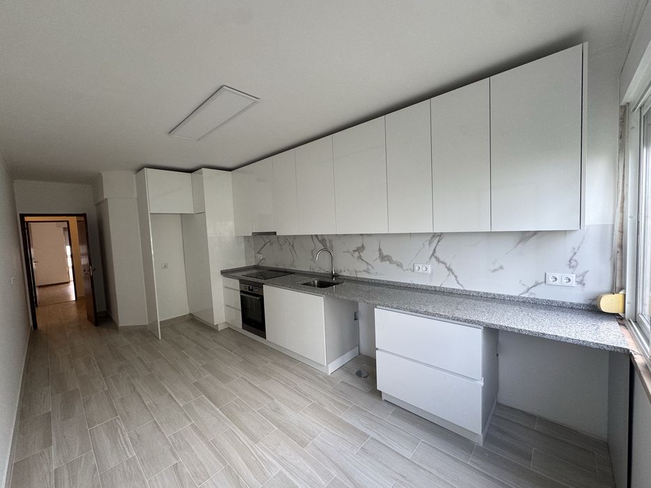 Arrendo T2 em São João da Talha - Loures