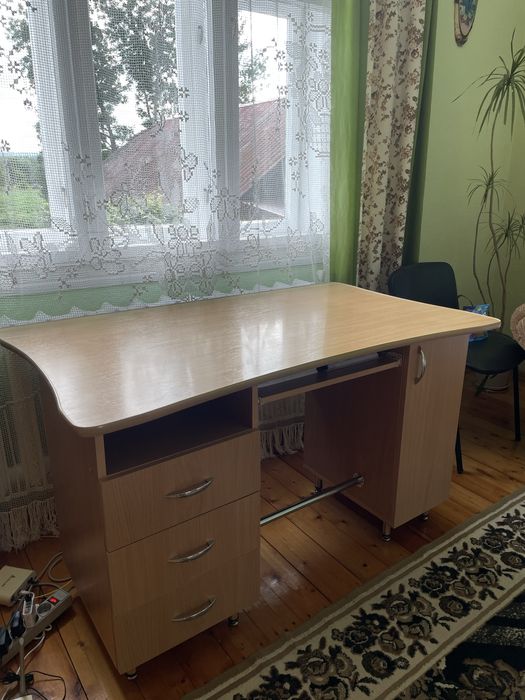 Стіл для навчання