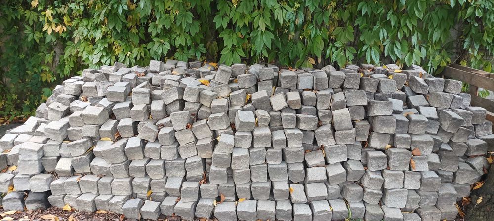 Kostka granitowa
