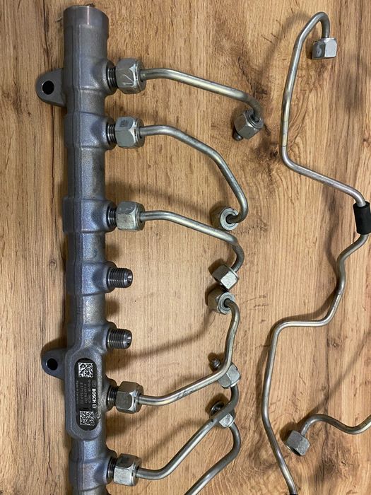 Listwa wtryskowa BMW G11 G12 BOSCH