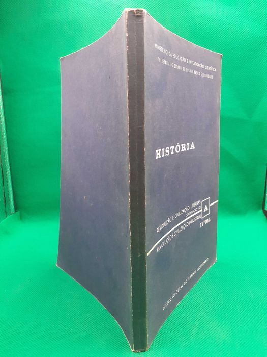 Livro - REF PCE - História - Revolução e Civilização Urbanas 4° Vol