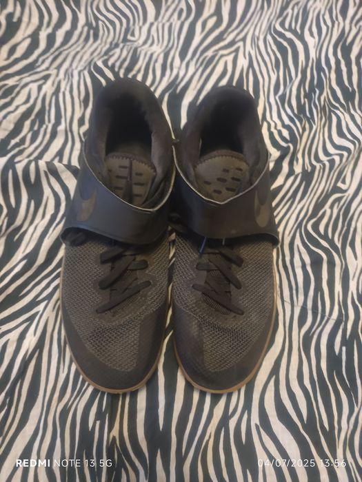 Tênis Nike zoom live