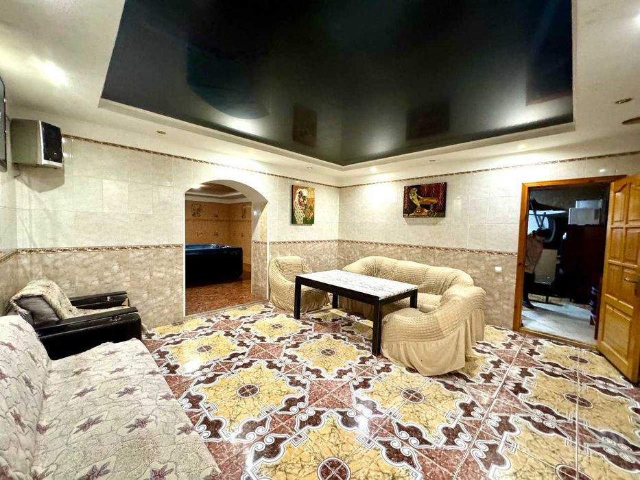 Продается капитальный дом в районе ул. Парковая