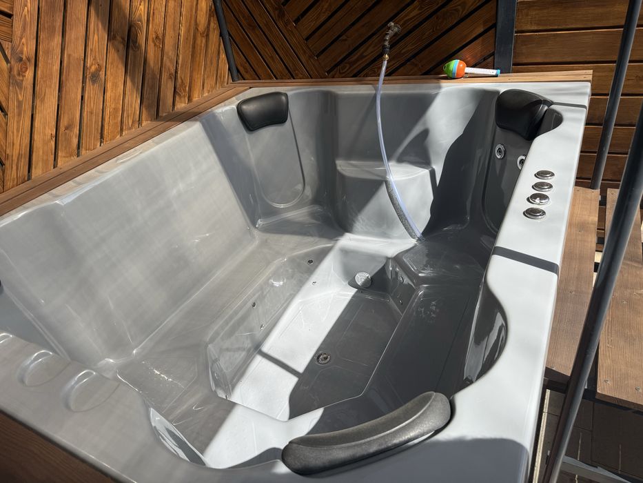 Чан  , баня на дровах , апартаменти, альтанки.