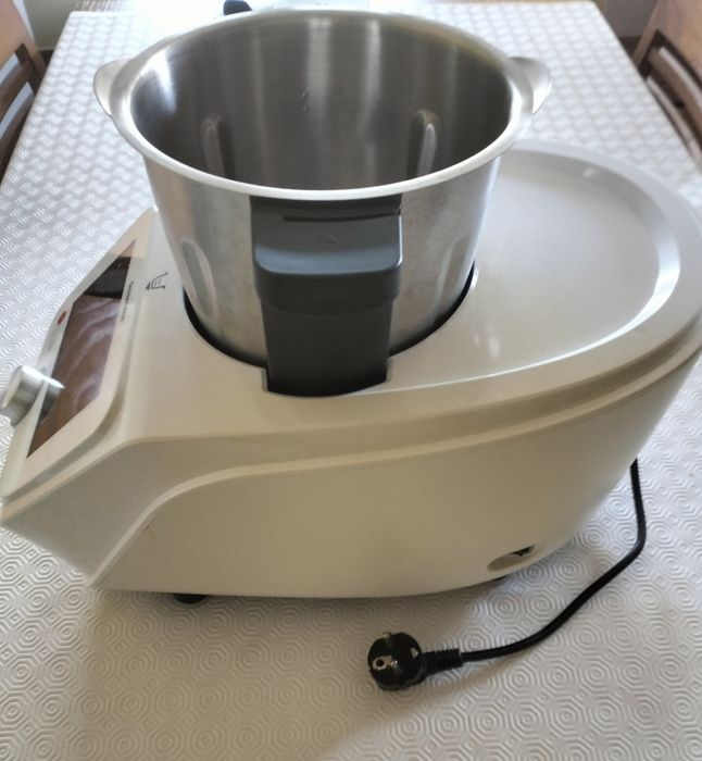 Robot de cozinha SilverCrest novo