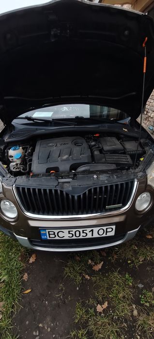 Автомобіль шкода єті 1.6 дизель машина в хорошому тех нічному стані є деякі недоліки по кузову ,але двигун і ходова супер