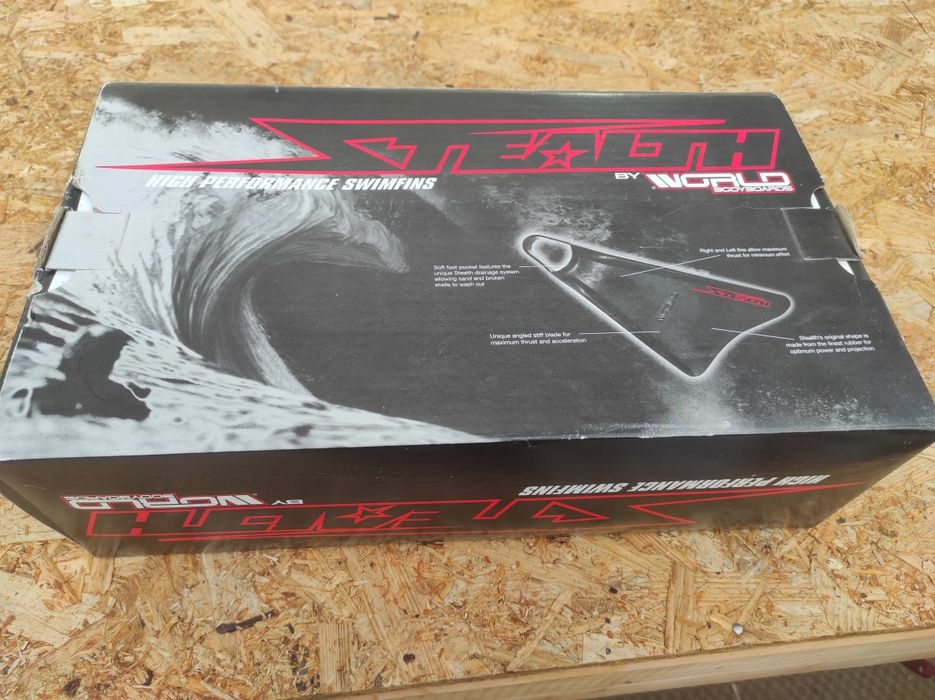 Pés de pato stealth