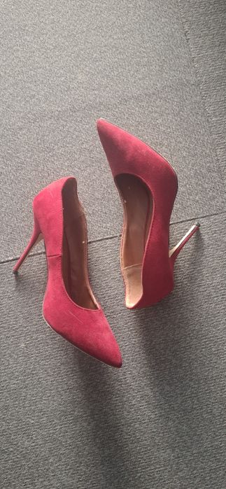 bordo-różowe szpilki r.40