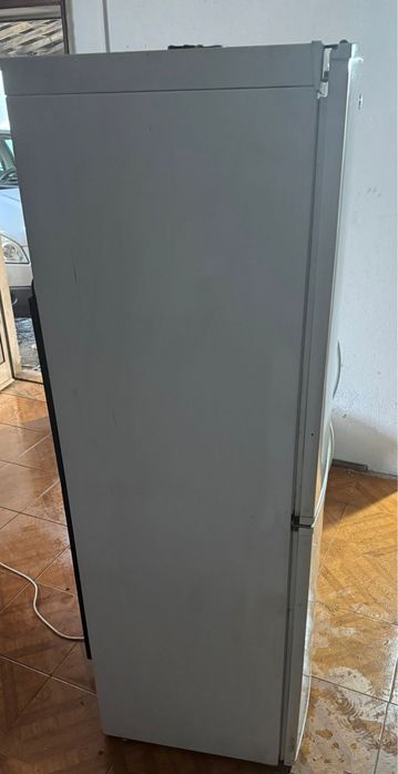 Frigorifico combinado whirlpool . Faço a entrega
