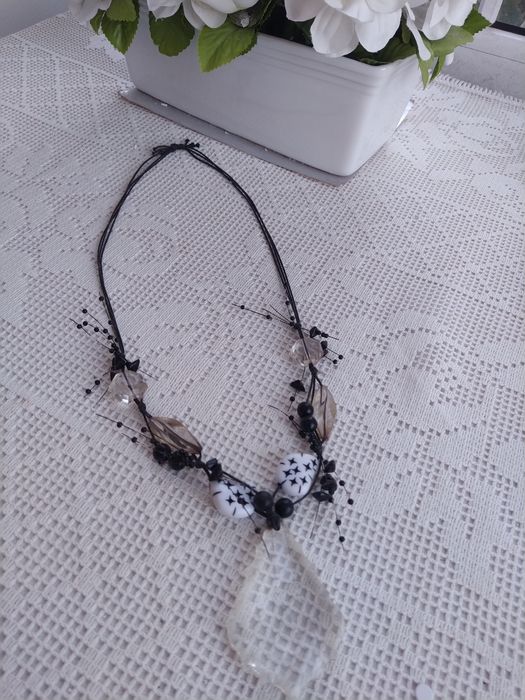 Colar comprido estilo étnico, original e bonito