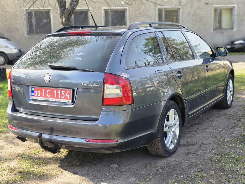 Октавія а5 2010 1.8tsi 7100$