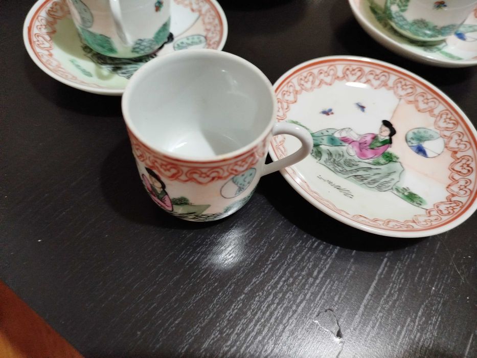 Conjunto de chávenas de café em porcelana em japanese