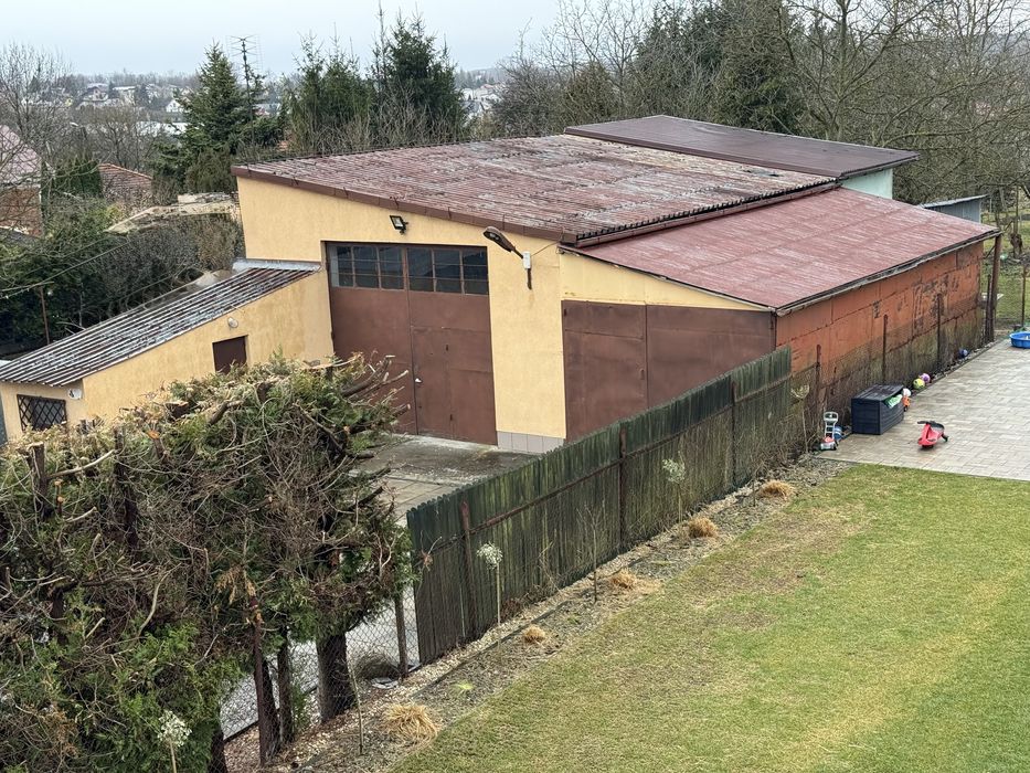 Obiekt pod działalność: hala + plac + biuro + parking - Busko-Zdrój