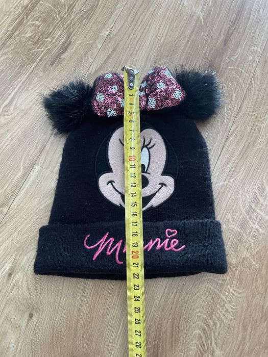 Czapka Myszka Minnie z kokardą i pomponami dla dziewczynki