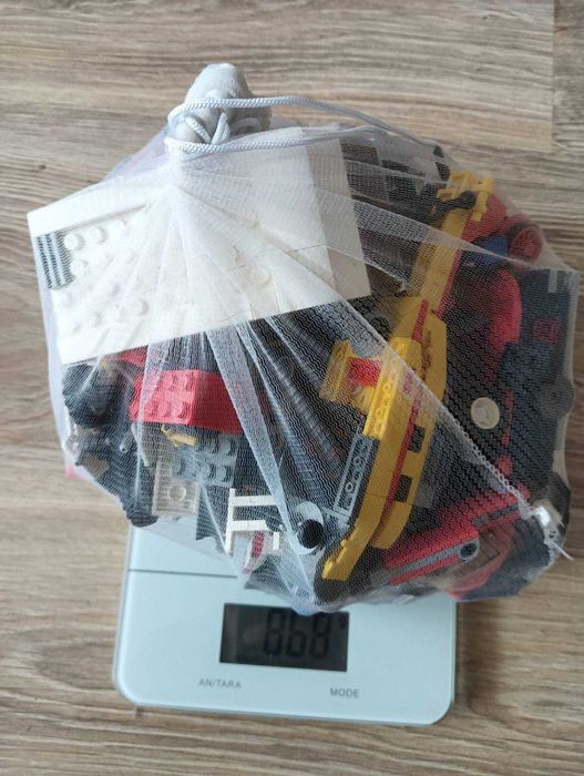 LEGO mix ok. 850 g auta helikopter koła