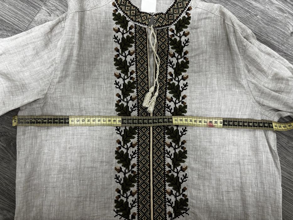 Чоловіча вишиванка з льону