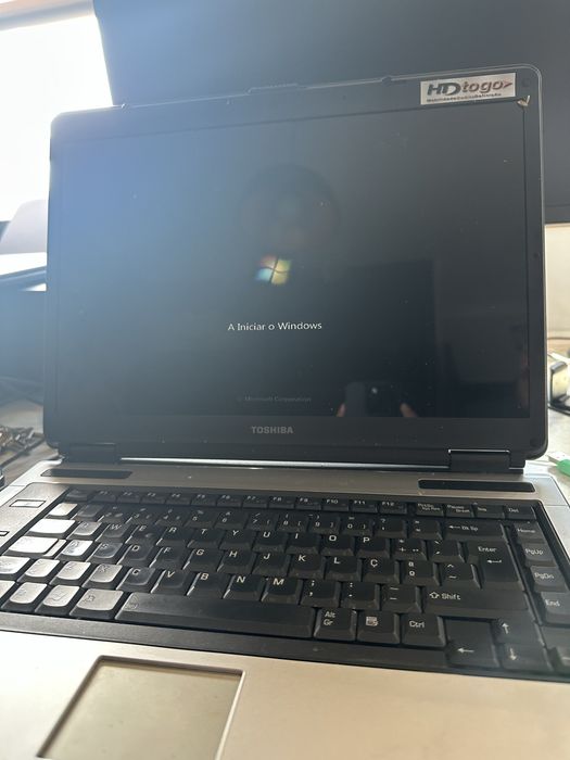 TOSHIBA A100-749 Intel 2gb ram nvidia bom estado geral