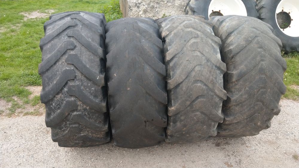 Opony 460/70R24 12PR NHS 17,5LR24 Claas ładowarka Manitou JCB Merlo