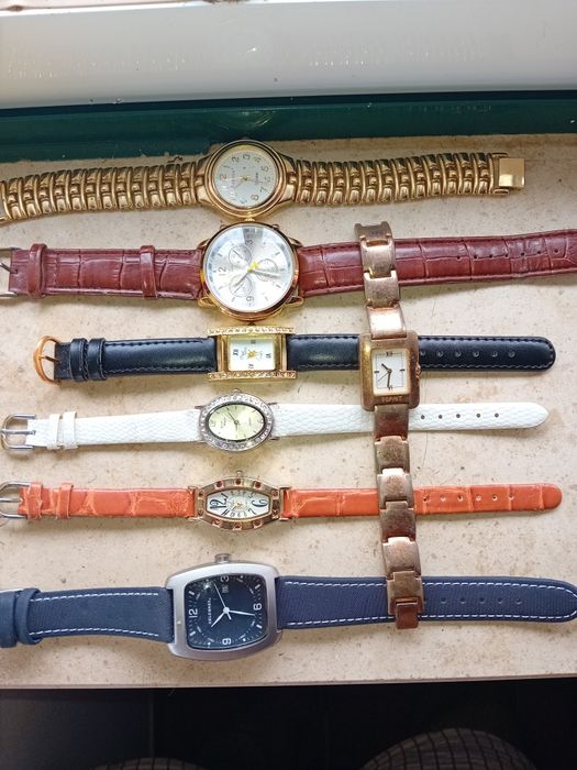 Conjunto de 7 Relógios Diversos