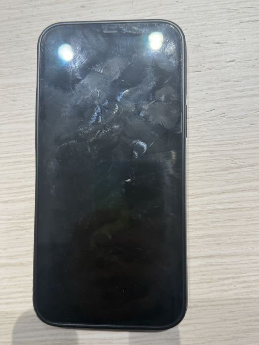 iPhone 12 pro max em bom estado