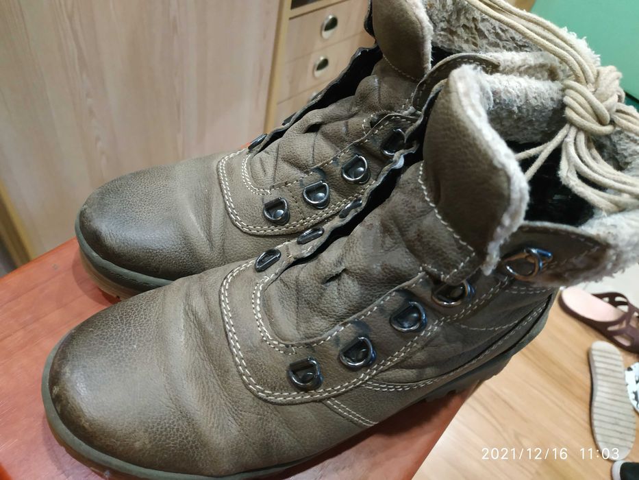 Взуття для дітей підлітків