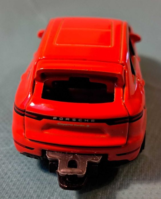 Autko, resorak Majorette Porsche Cayene Turbo