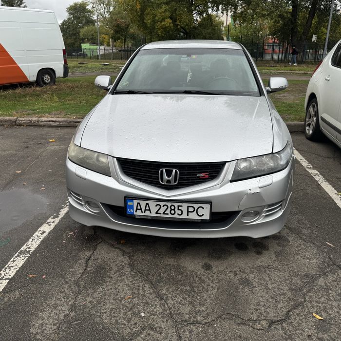 Продаю свій автомобіль Honda Accord 7