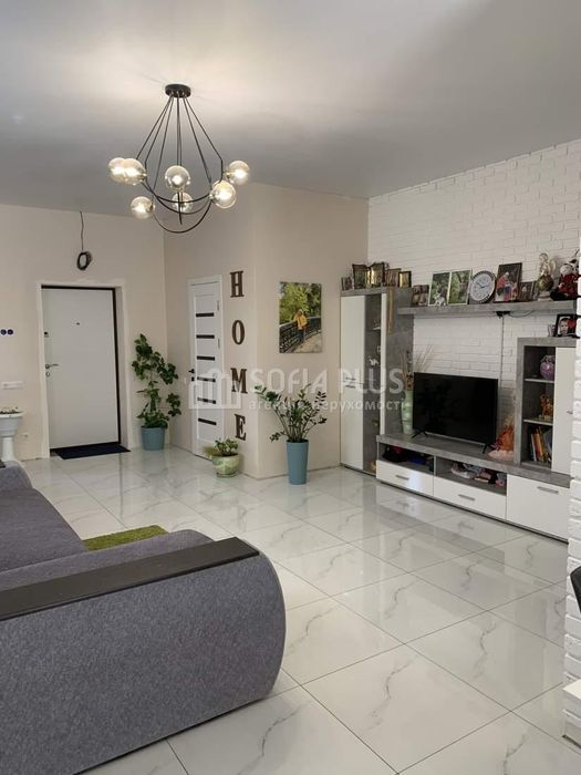 2-эт. дом, 92м2, 2.5 сот, Петропавловская Борщаговка, Полтавская 5А, с