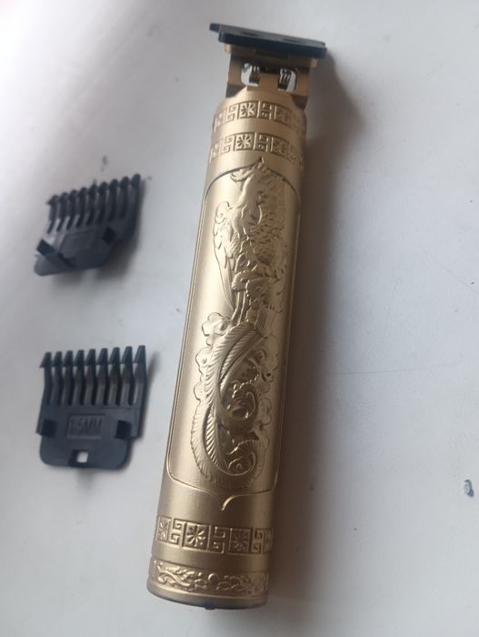 Професіональний тример