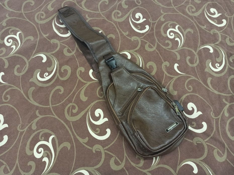 Мужская стильная сумка через плече