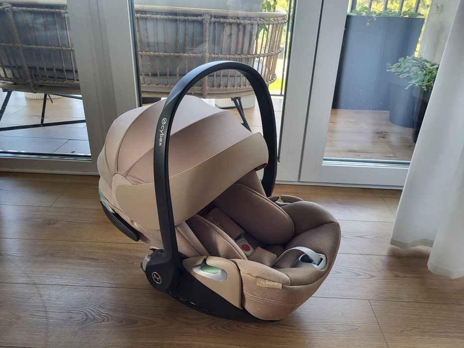 Cybex Cloud T i-size Plus