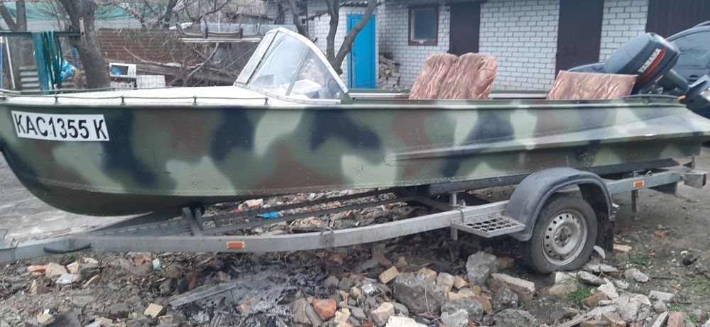 Лодка Южанка с мотором Ямаха 25