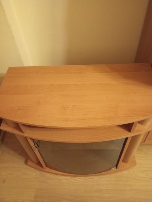 Stolik pod telewizor