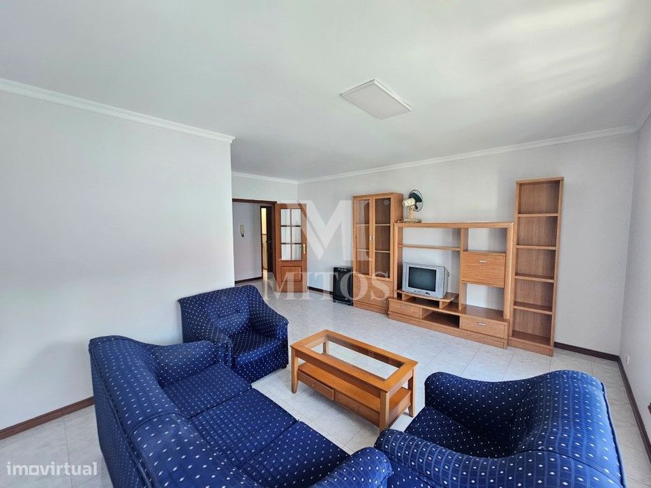 Apartamento T4 mobilado - Darque