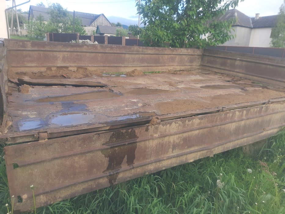 Тракторний причіп