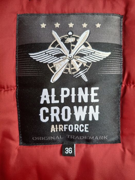 Куртка жіноча розмір S (36) ALPIN CROWN. ( S )