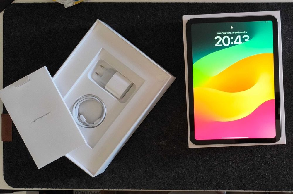 iPad 10ª Geração 256GB Wi-Fi + Cellular (5G) — Novo