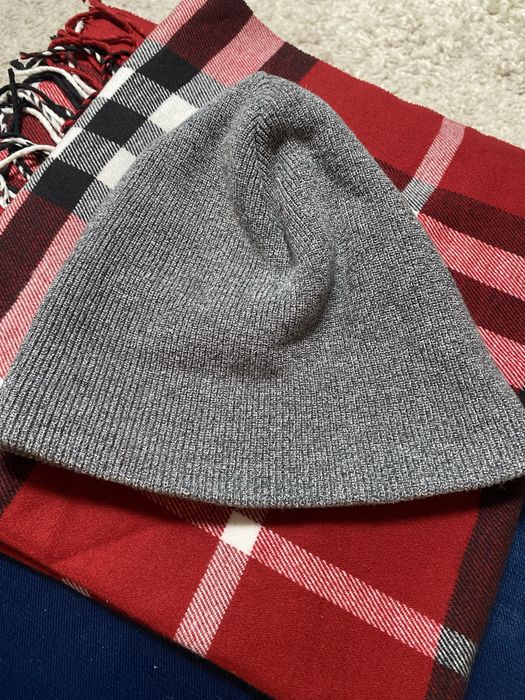 Czapka szara Superdry