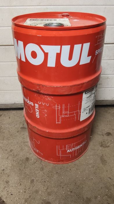 Beczka 60l Motul po oleju