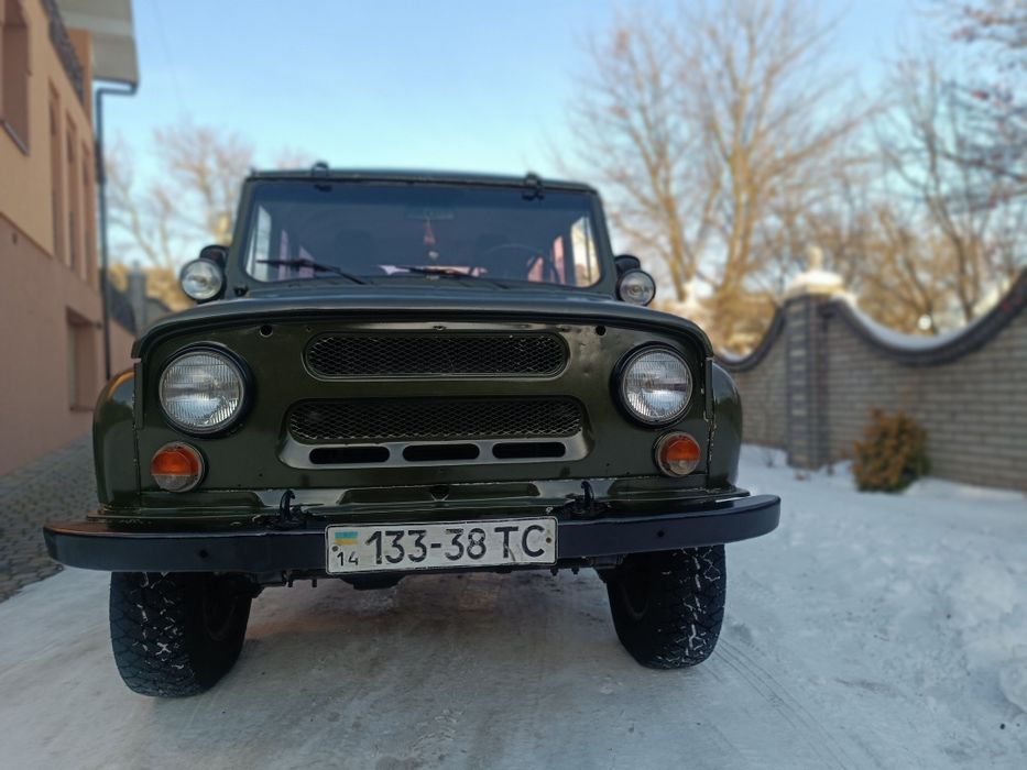 Уаз       командир