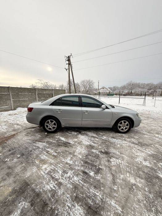 Продам Hyundai Sonata 2.0 газ/бензин
