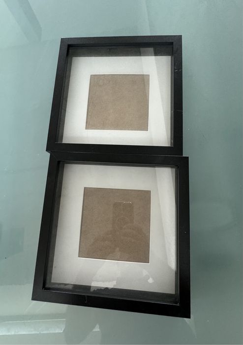 2 molduras decorativas.