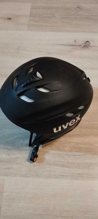 Kask narciarski Uvex
