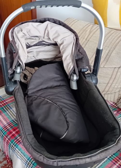 Carrinho de passeio + alcofa