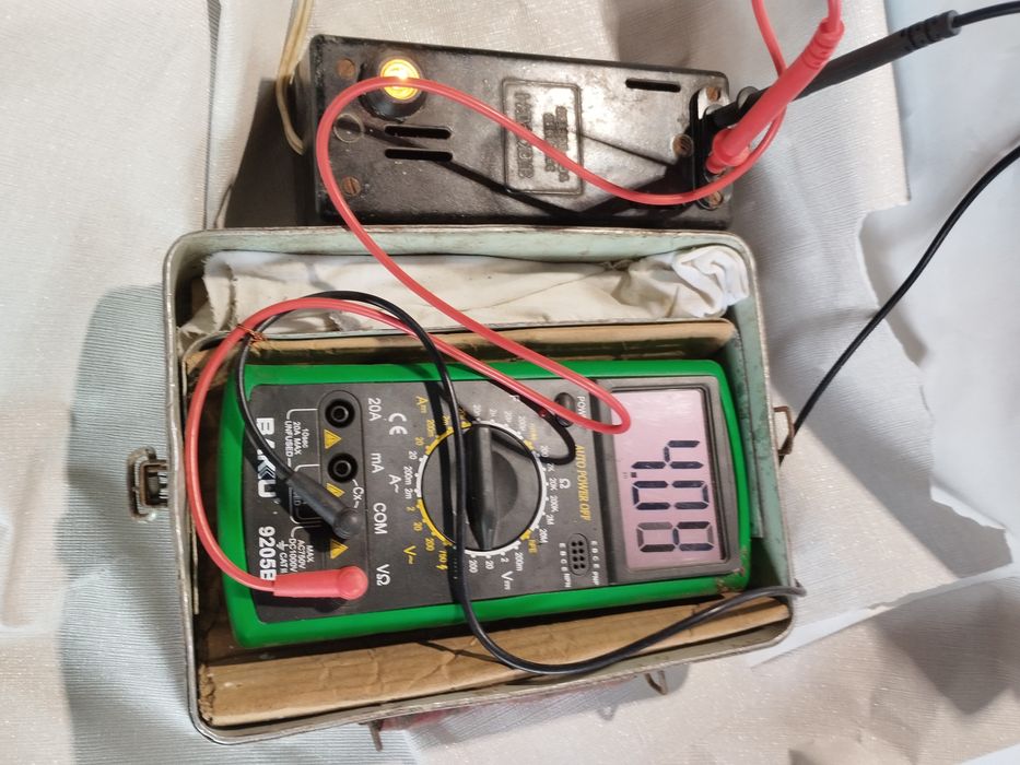 Блок  живлення..