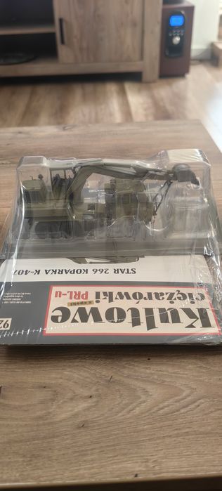Star 266 koparka K-407 1:43