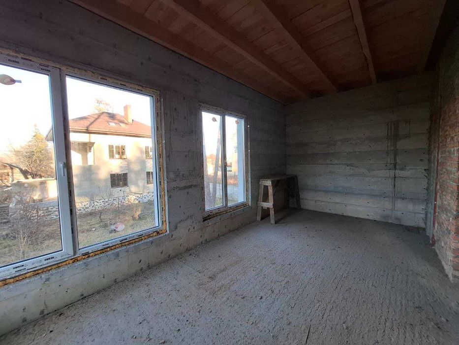 Продаж будинку з двох дуплексів 190,5м², 10 соток, вулиця М. Чалого 47а