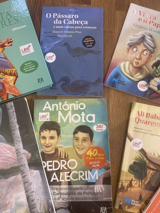 Livros de historias escolares