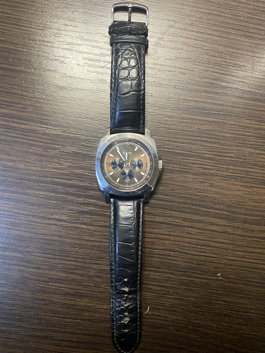 Продам годиник guess